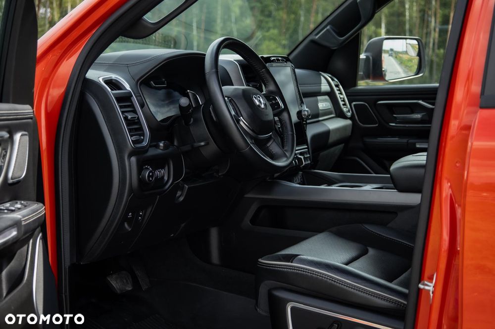 RAM 1500 5.7 Crew Cab Longbed Laramie Black - 6