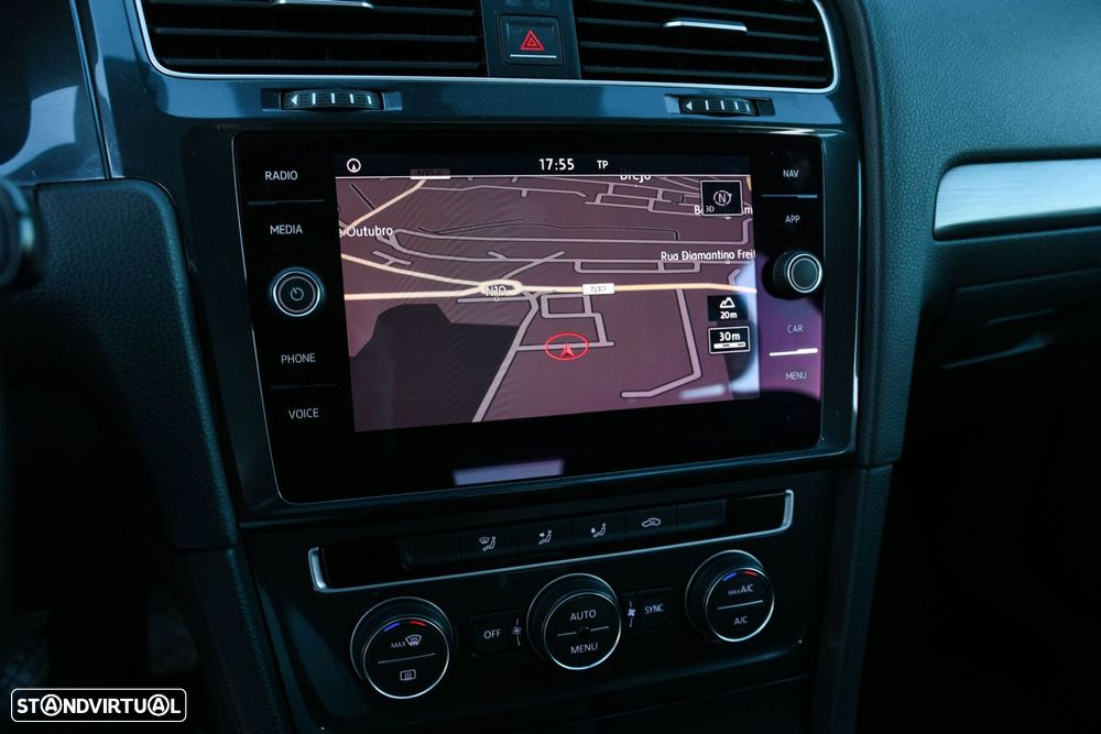 VW Golf 1.6 TDI Confortline - 14