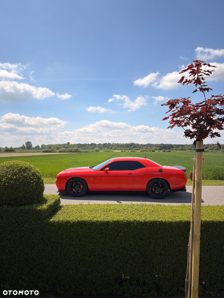 Dodge Challenger 6.2 Hellcat - 5