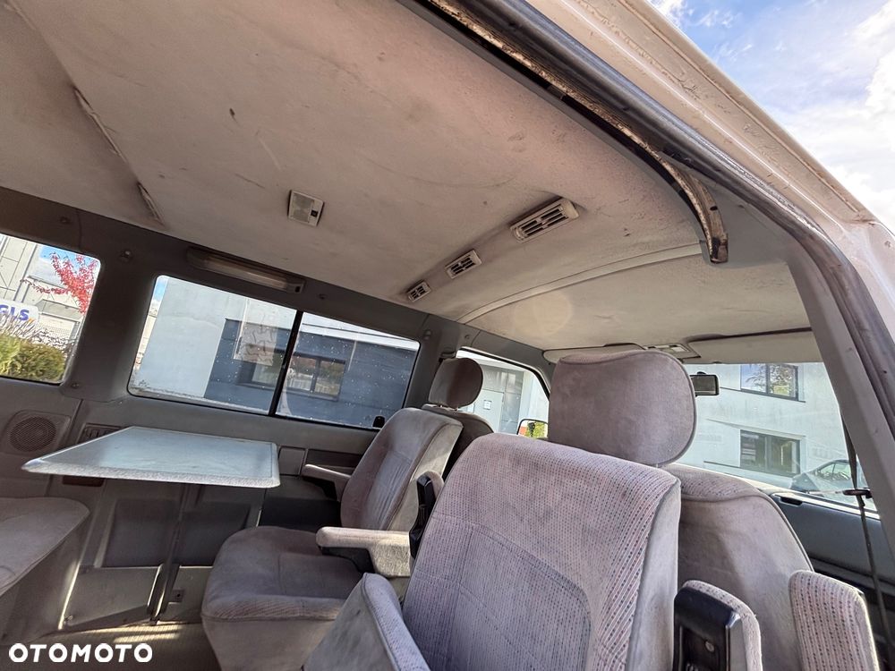 Volkswagen Multivan Standard - 15