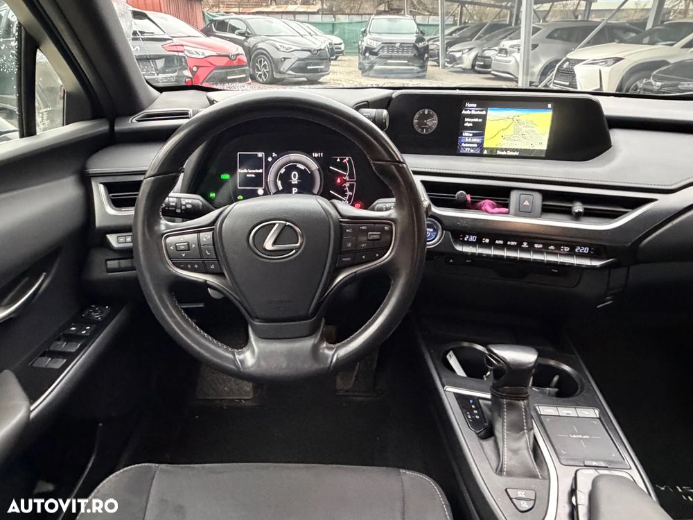 Lexus UX 250h Business Edition - 20