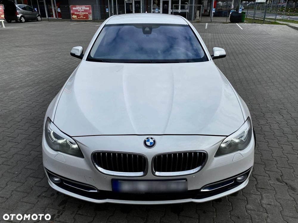 BMW Seria 5 530d xDrive Luxury Line - 15