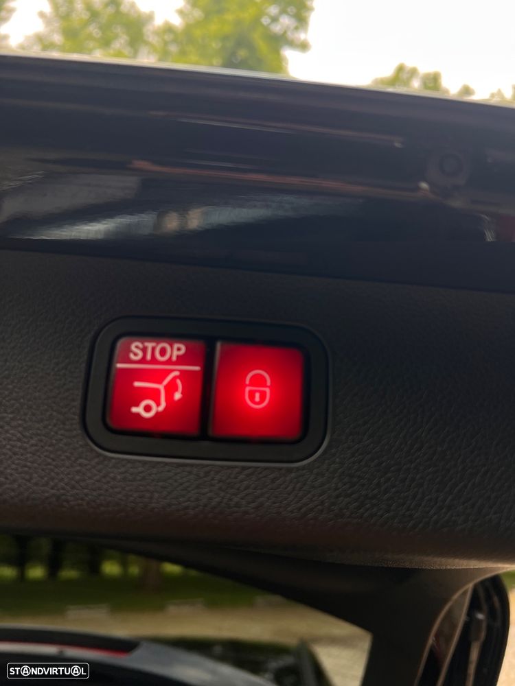 Mercedes-Benz E 300 de 4Matic 9G-TRONIC AMG Line - 31