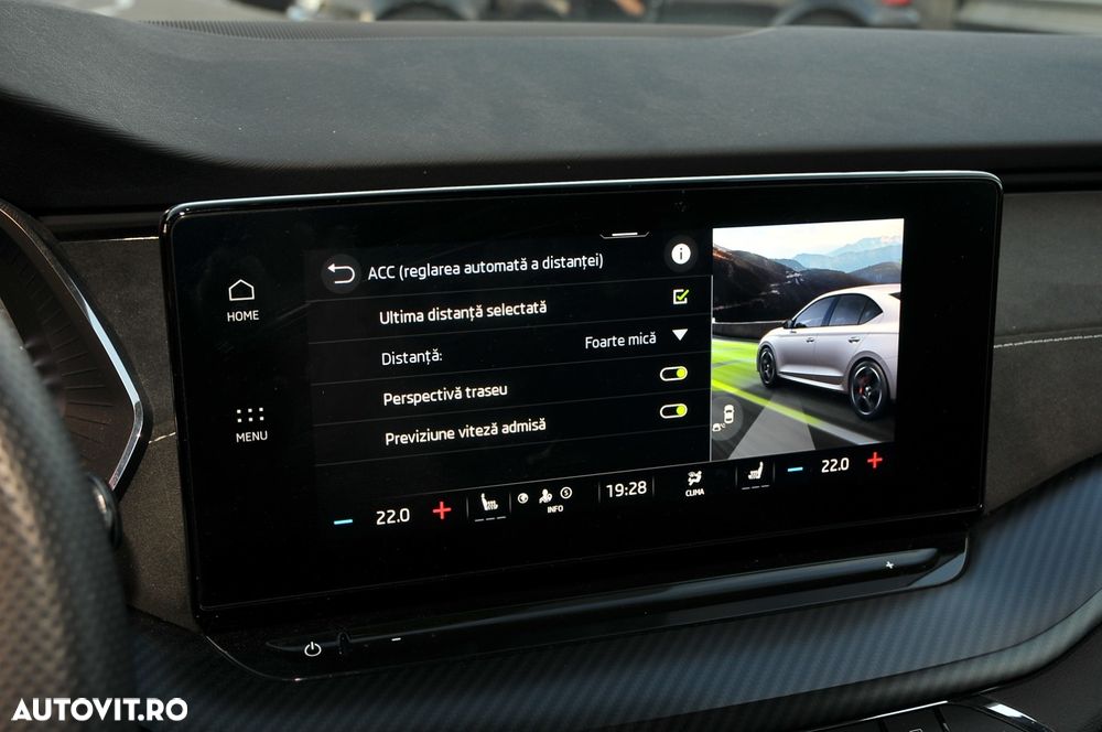 Skoda Octavia 2.0 TSI DSG RS - 27