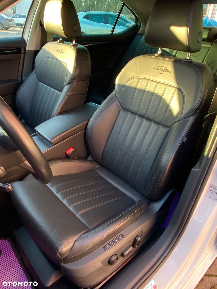 Skoda Superb 2.0 TDI L&K DSG - 13