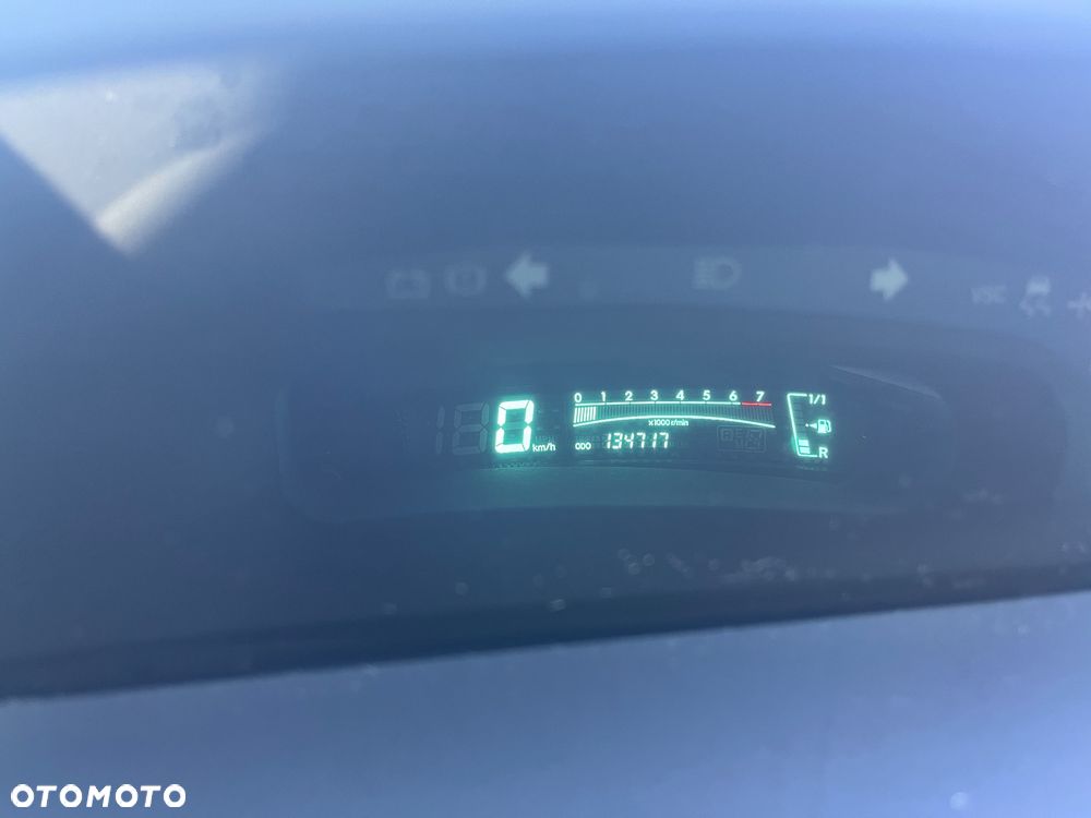 Toyota Yaris - 6