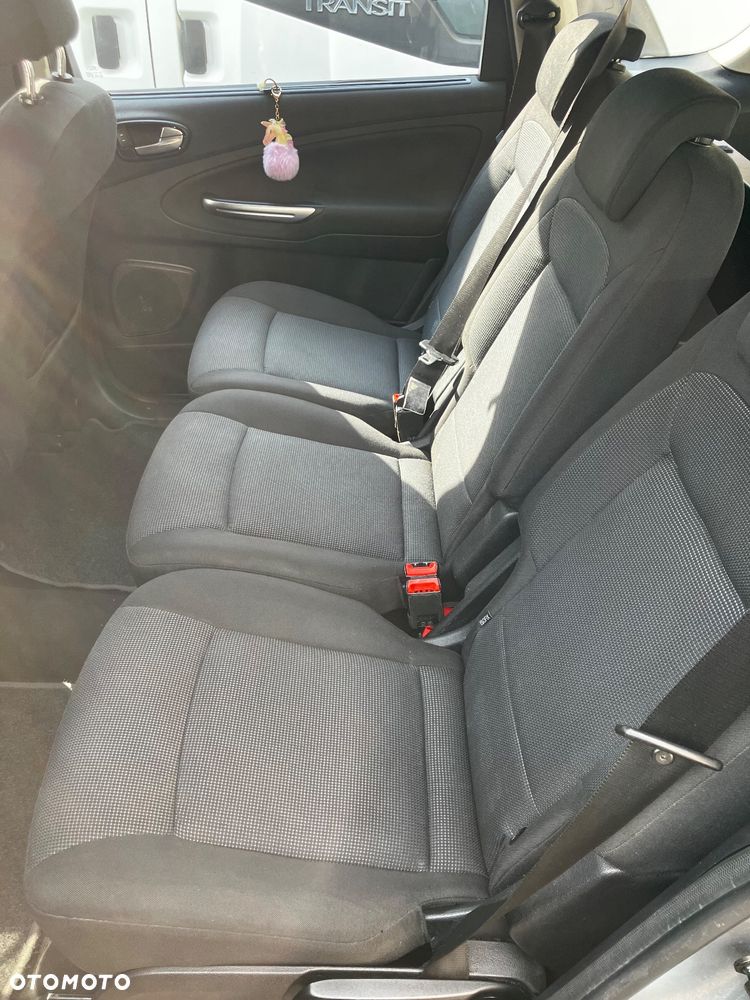 Ford S-Max 2.0 Titanium - 13