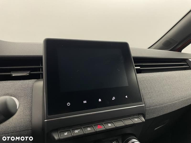 Renault Clio - 17