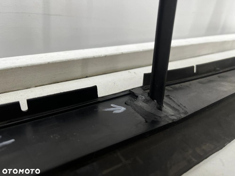 Osłona chłodnicy BMW M3 F80 M4 F82 F83 14-21r. DOLNA kierownica powietrza pasa przedniego wlot inter - 17