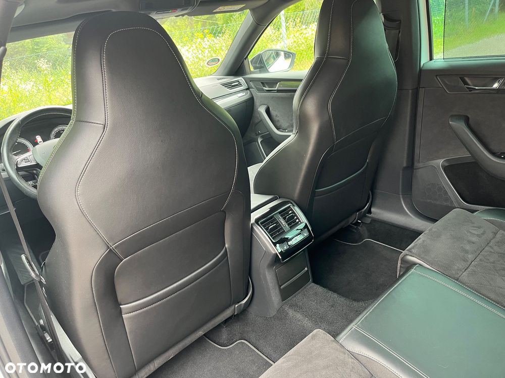 Skoda Superb 2.0 TDI 4x4 DSG Sportline - 30