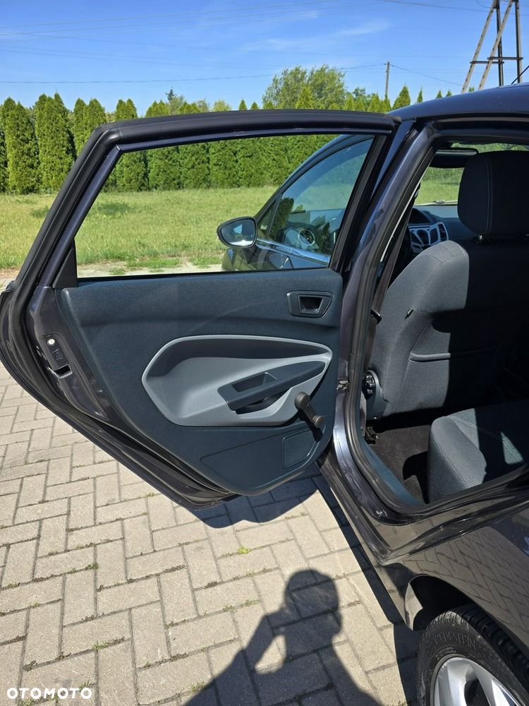 Ford Fiesta - 16