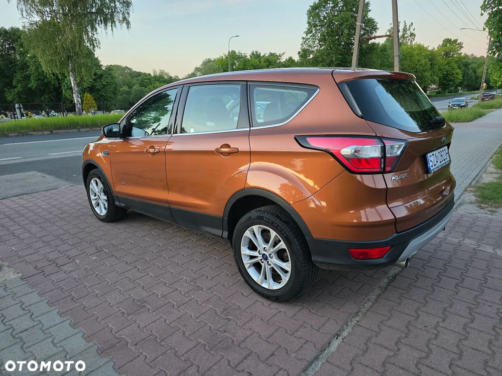 Ford Kuga 2.0 TDCi AWD Titanium - 24