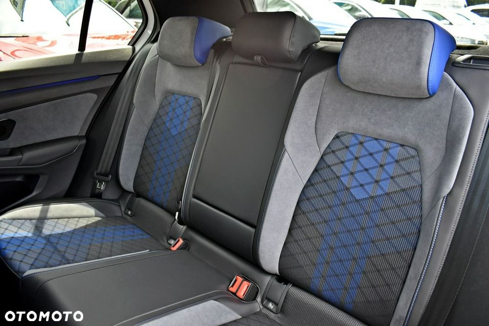 Volkswagen Golf 2.0 TSI OPF 4Motion DSG R Performance - 12