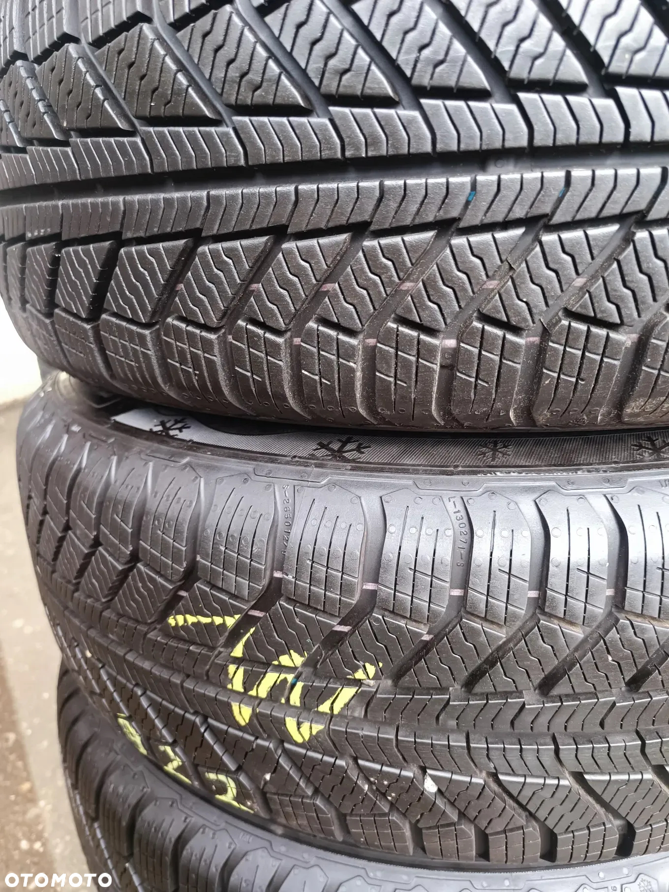 4x100 Felgi Stalowe Stal 15 Koła Zimowe Zima TOYOTA COROLLA E12 YARIS II 2 SUZUKI SWIFT MAZDA 323 DEMIO KIA RIO 3 III HYUNDAI I20 II 2 ACCENT BAYON 8-9mm - 10