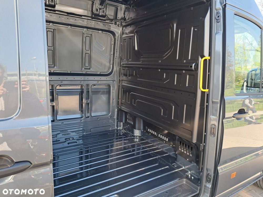 Volkswagen Crafter - 10