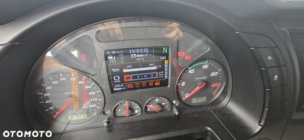 Iveco Stralis AS440ST/P Hi-Way - 8