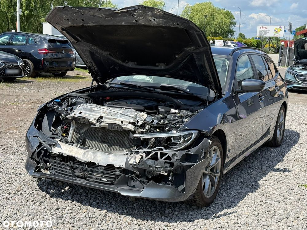 BMW Seria 3 318d MHEV Sport Line - 10