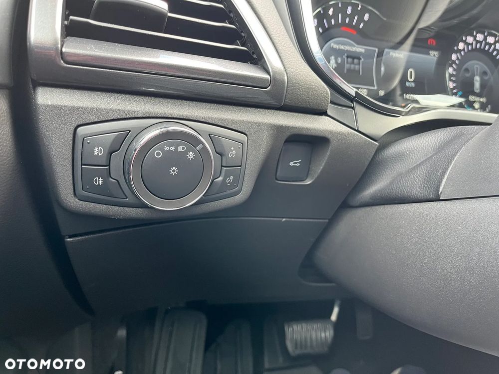 Ford Mondeo 2.0 EcoBlue Titanium - 39