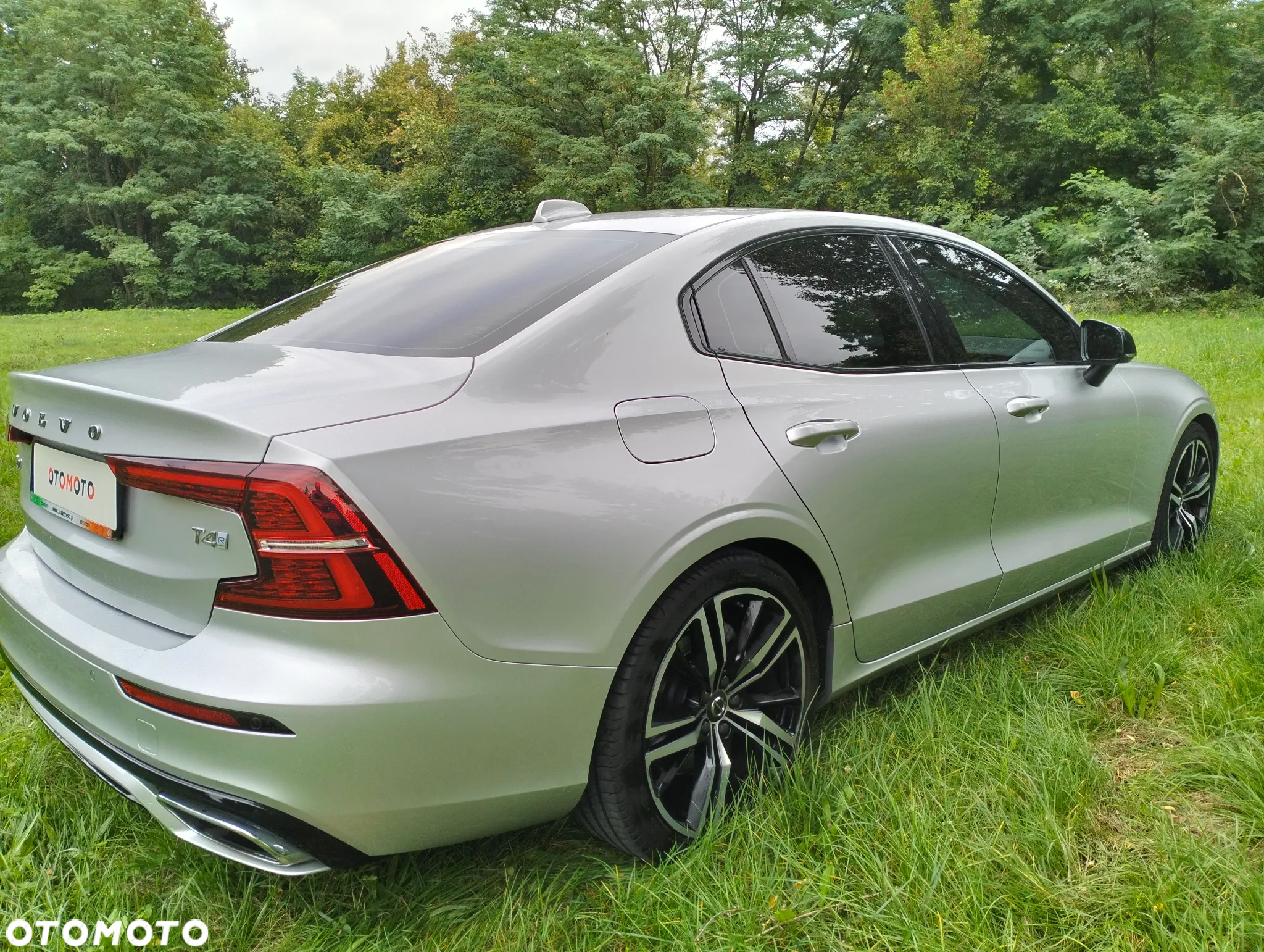 Volvo S60 T4 Drive-E R-Design Momentum - 4