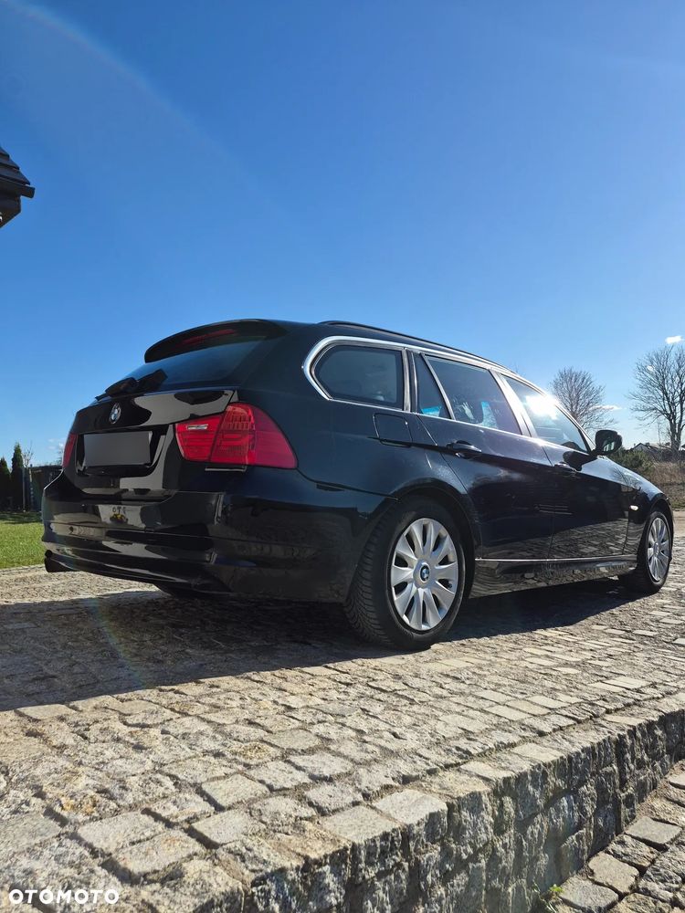 BMW Seria 3 318i Edition Exclusive - 3