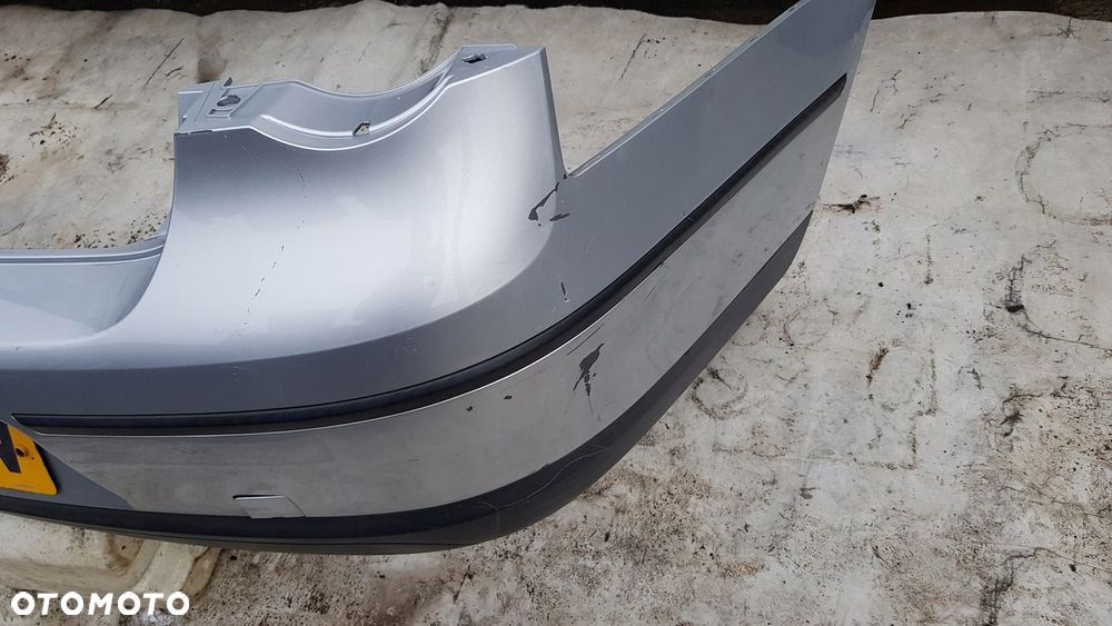 zderzak tył VW Passat B6 sedan - 8