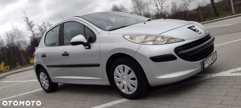 Peugeot 207 1.4 16V Trendy - 4