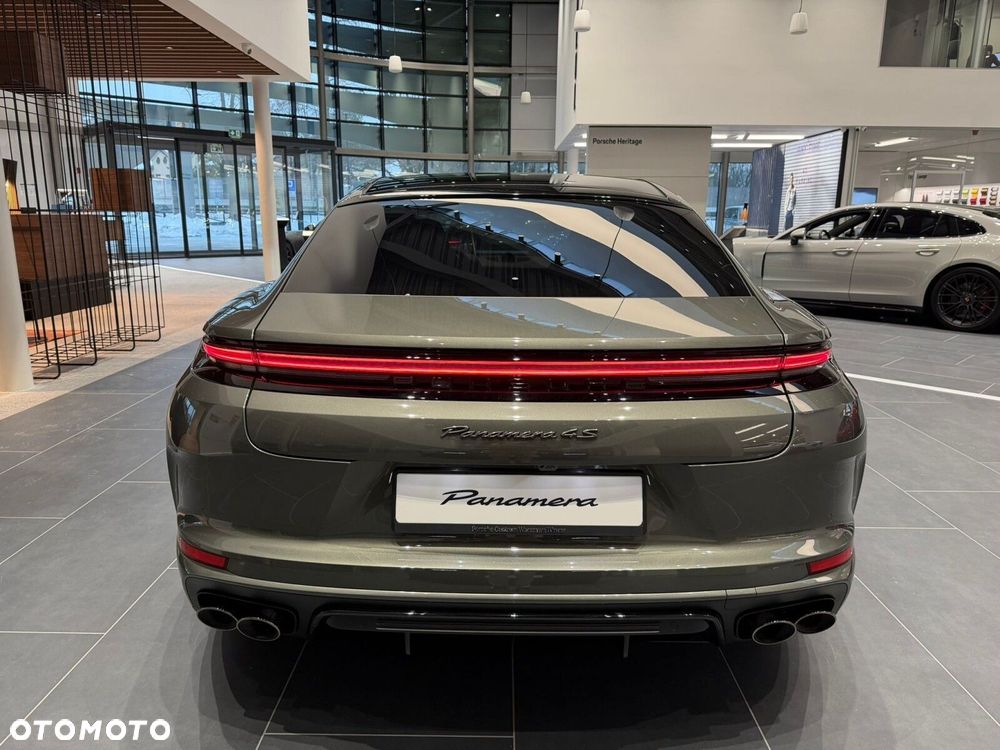 Porsche Panamera - 5