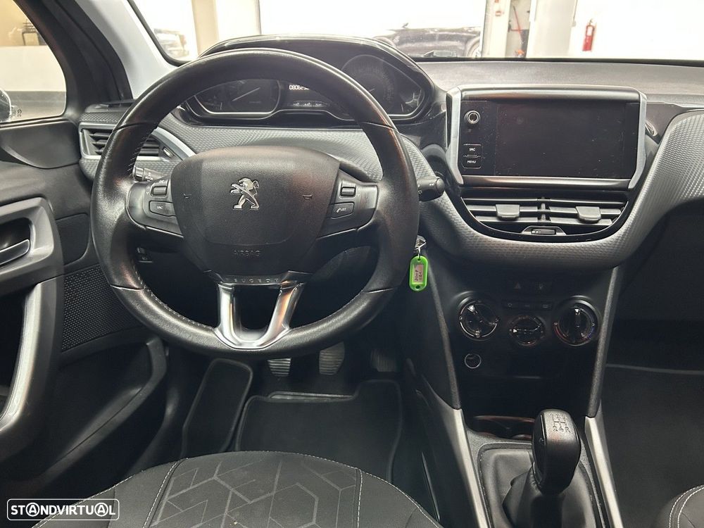 Peugeot 2008 - 10
