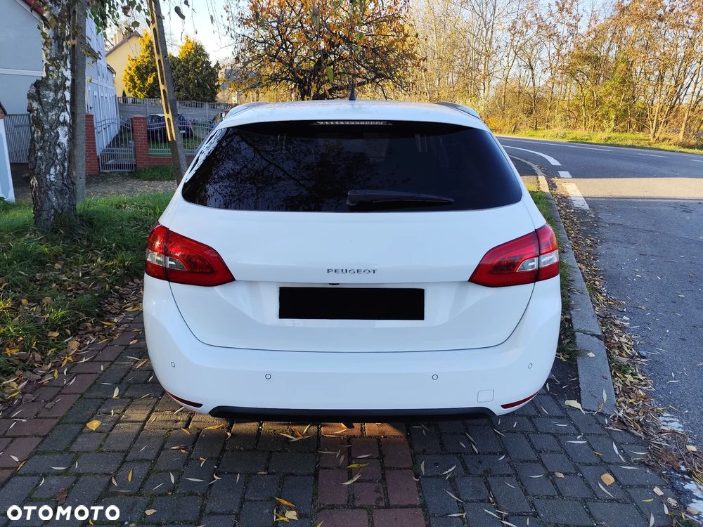 Peugeot 308 1.2 PureTech GPF Allure Pack S&S - 6