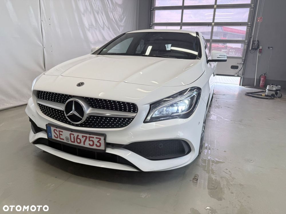 Mercedes-Benz CLA 200 d 7G-DCT AMG Line - 9