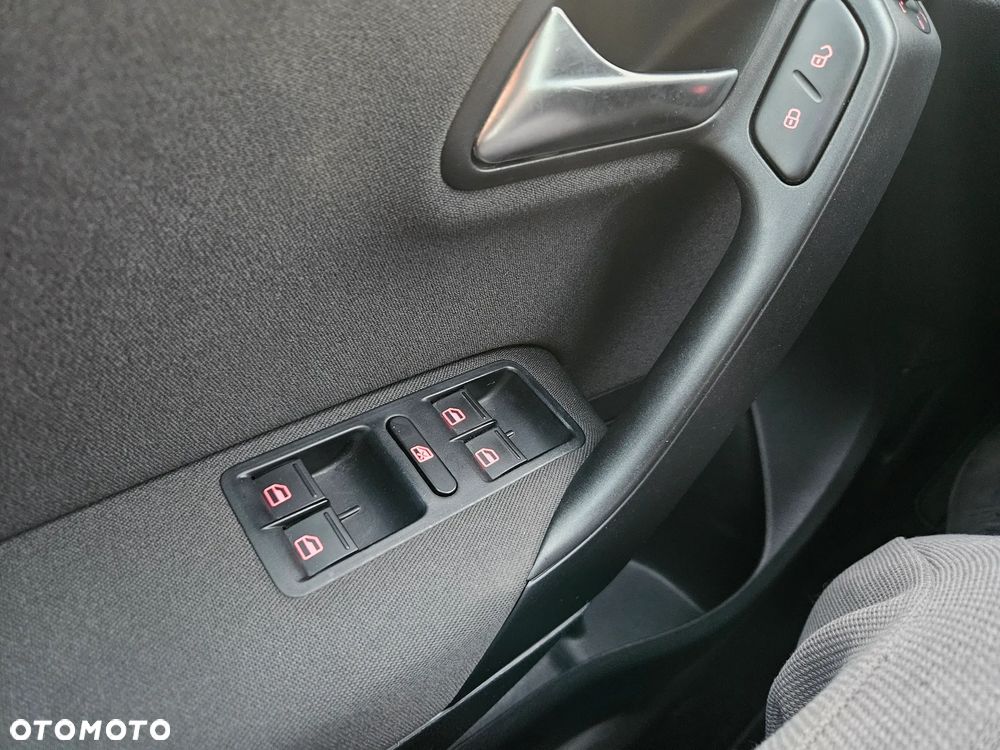 Volkswagen Polo 1.2 TSI Team - 16