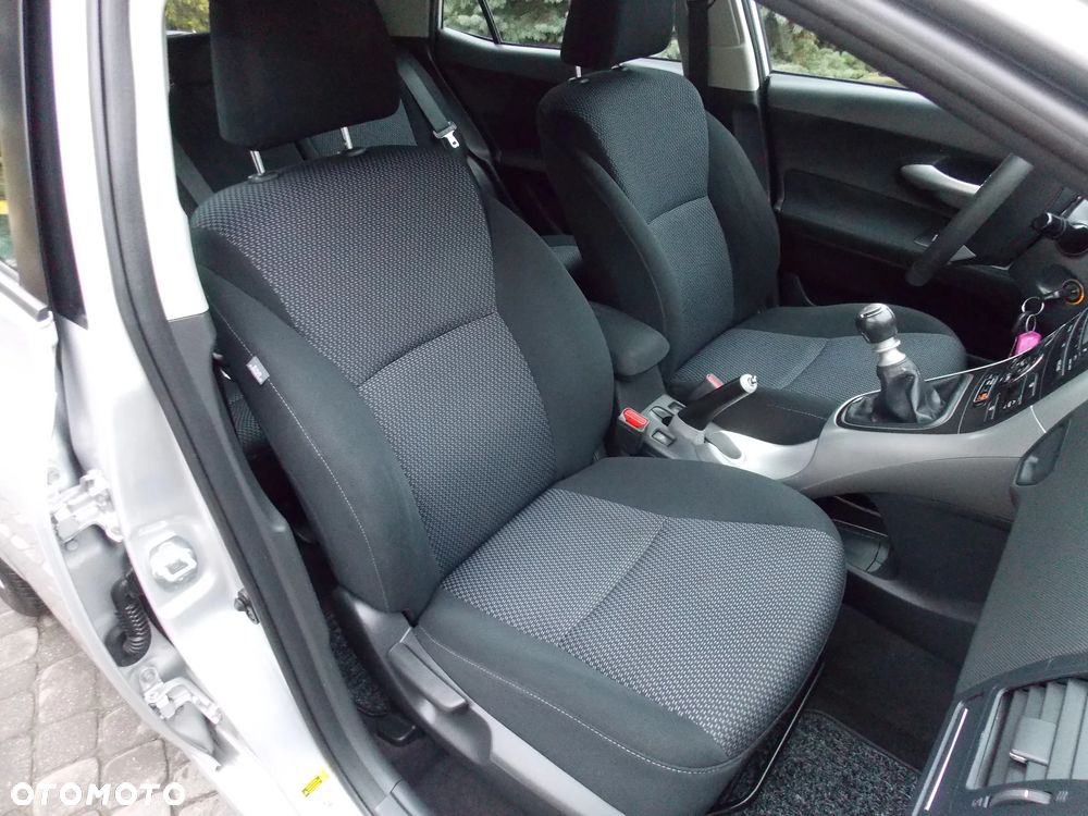 Toyota Auris 1.33 Dual-VVT-i Comfort - 16