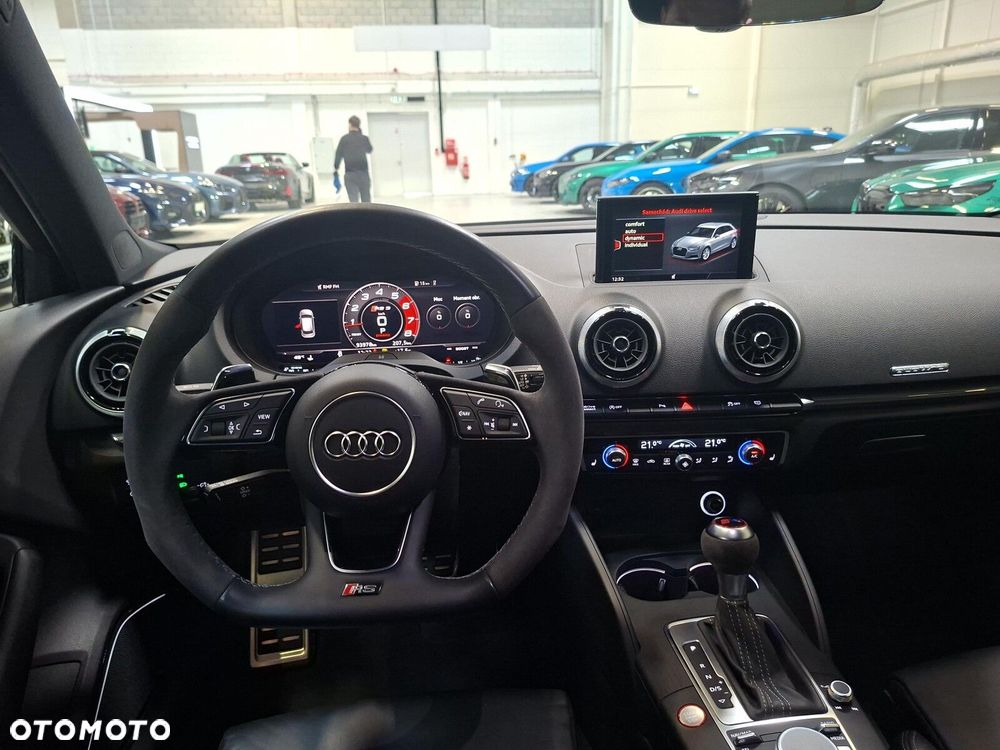 Audi RS3 Sportback - 15