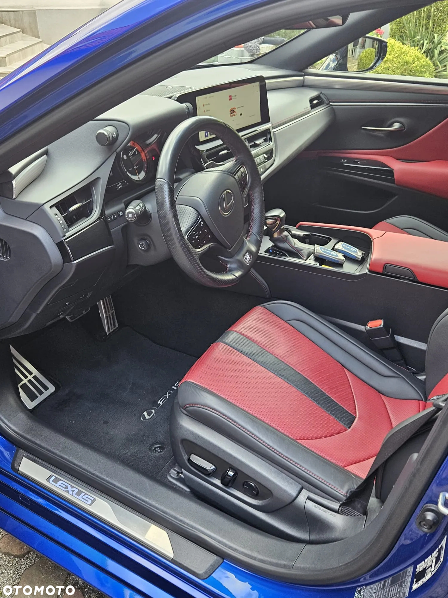 Lexus ES 300h F Sport Edition - 21