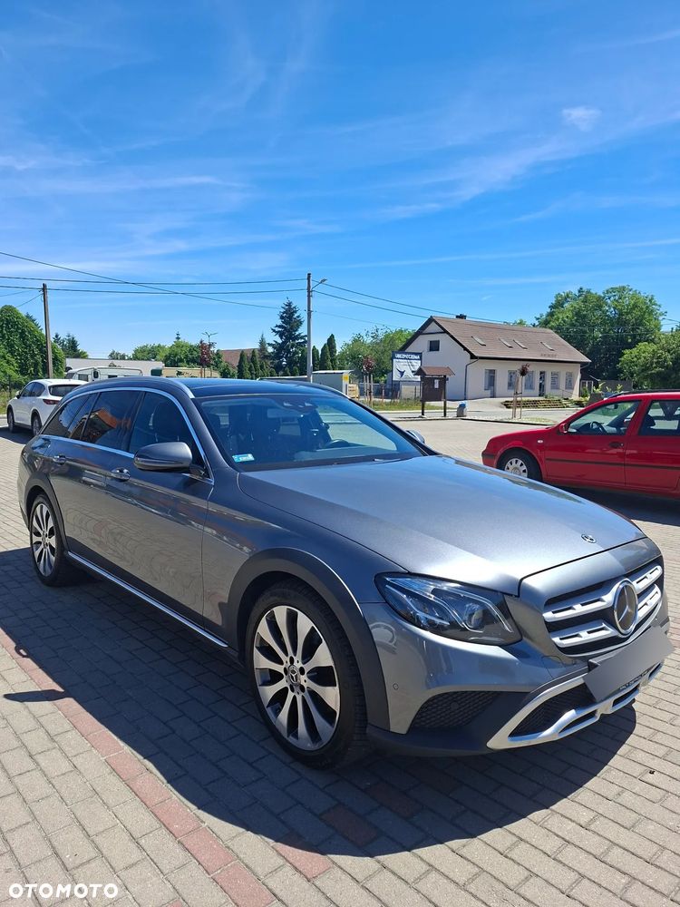 Mercedes-Benz Klasa E 220 d 4-Matic All-Terrain - 4