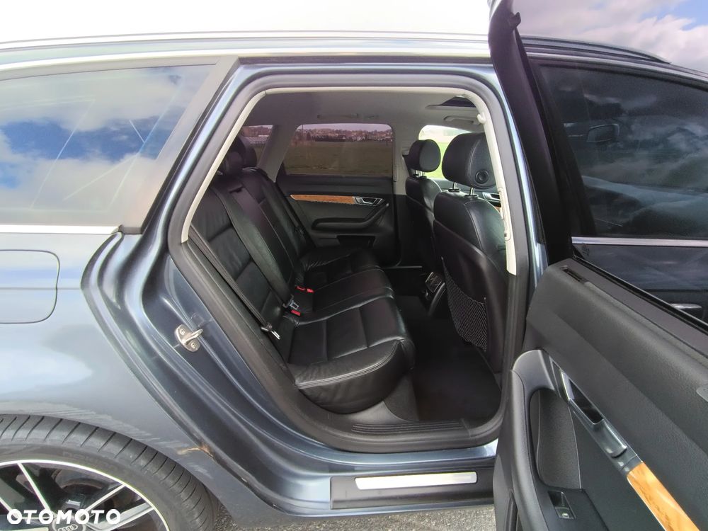 Audi A6 Avant 3.2 FSI Quattro Tiptronic - 12