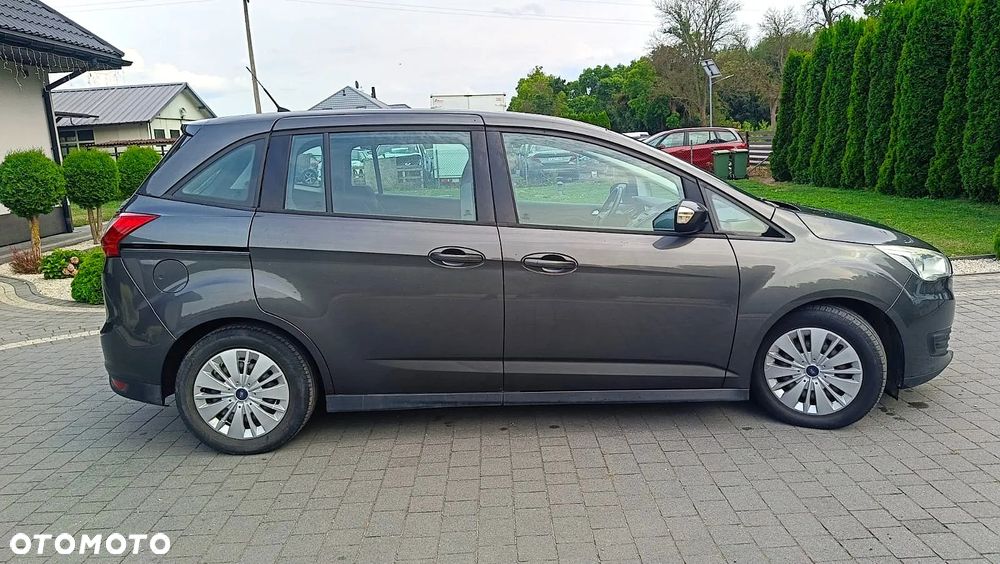 Ford Grand C-MAX - 10