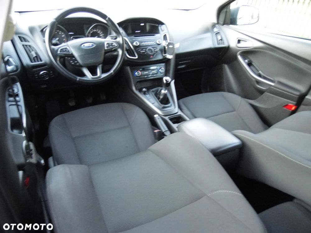Ford Focus 1.0 EcoBoost Start-Stopp-System ACTIVE DESIGN - 24