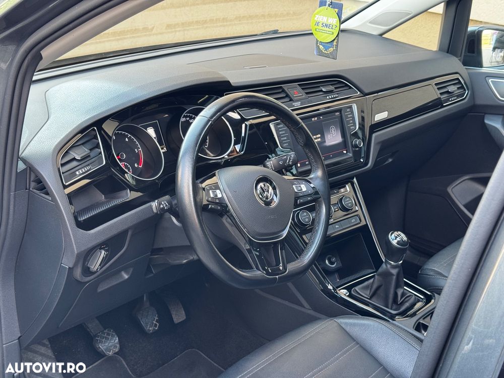 Volkswagen Touran 2.0 TDI Highline - 9