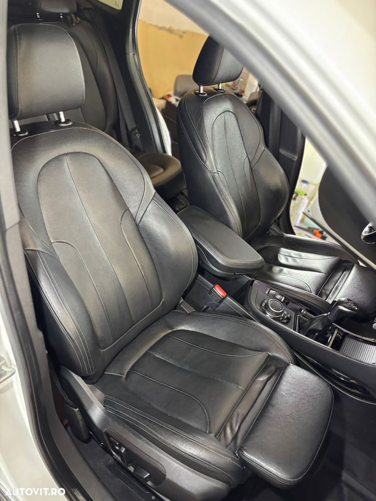 BMW X1 xDrive25i AT xLine - 11