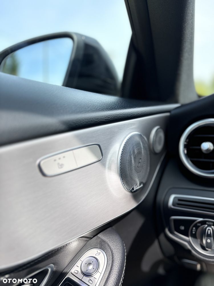 Mercedes-Benz Klasa C 300 4MATIC 9G-TRONIC - 14