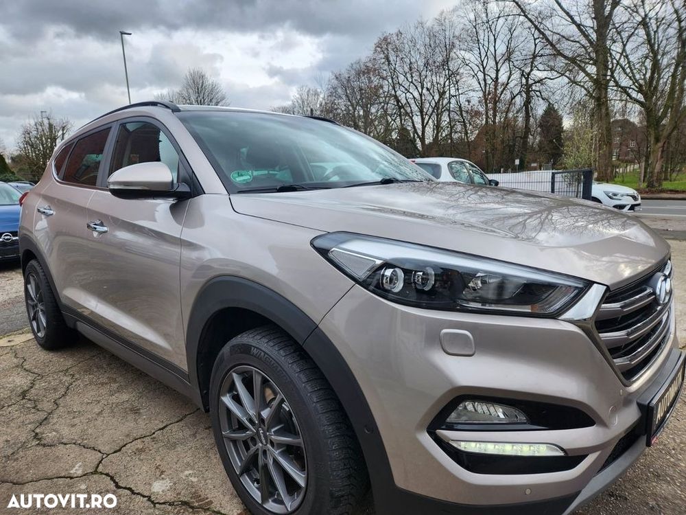 Hyundai Tucson 2.0 CRDI 4WD Automatik Premium - 17