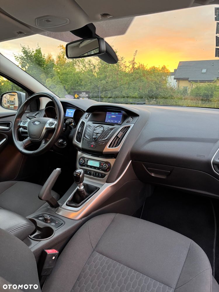 Ford Focus 1.0 EcoBoost STart-Stopp-System TITANIUM - 17