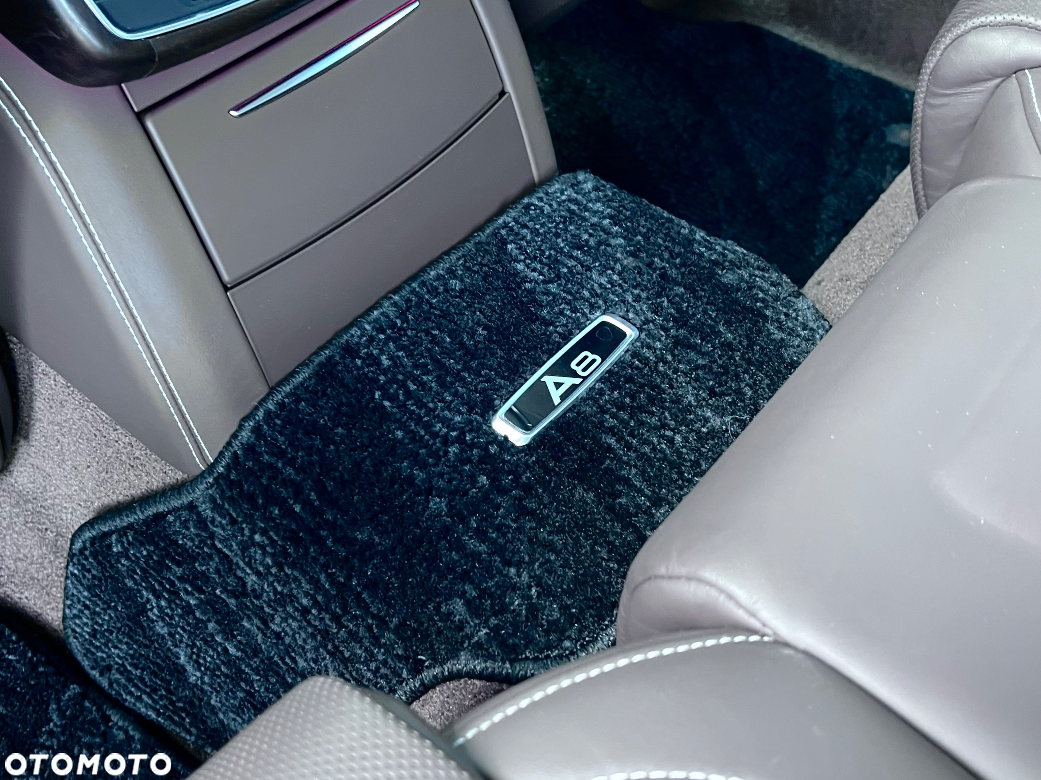 Audi A8 4.0 TFSI Quattro - 28