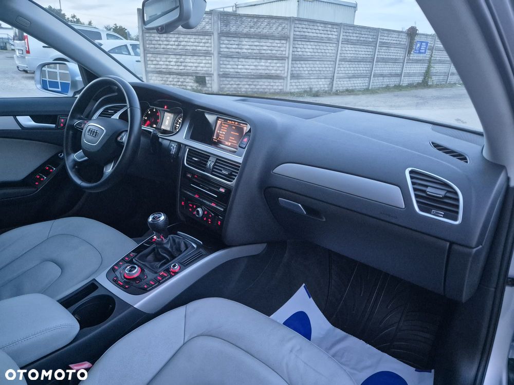 Audi A4 Avant - 28
