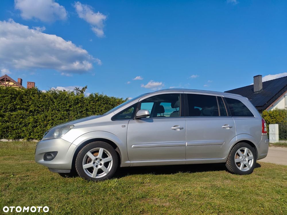 Opel Zafira 1.8 Essentia - 24