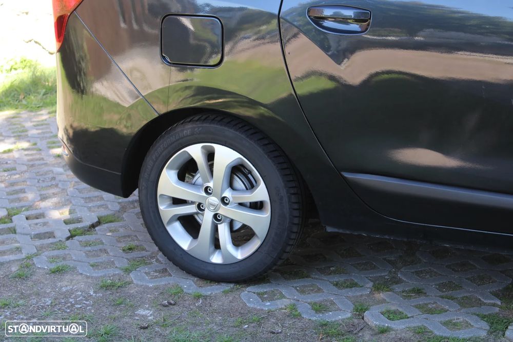 Dacia Lodgy 1.5 dCi Confort 7L - 4