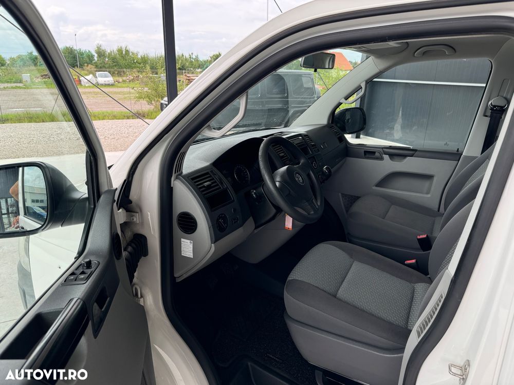 Volkswagen Transporter - 12