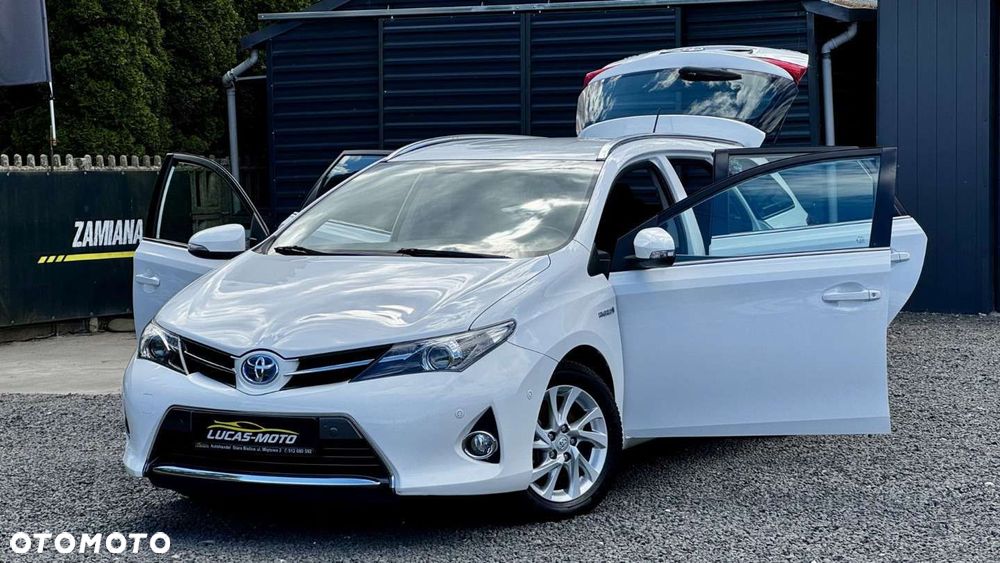 Toyota Auris - 10