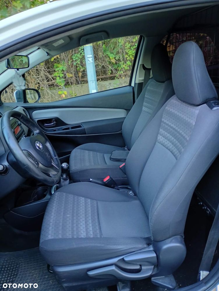 Toyota Yaris - 9